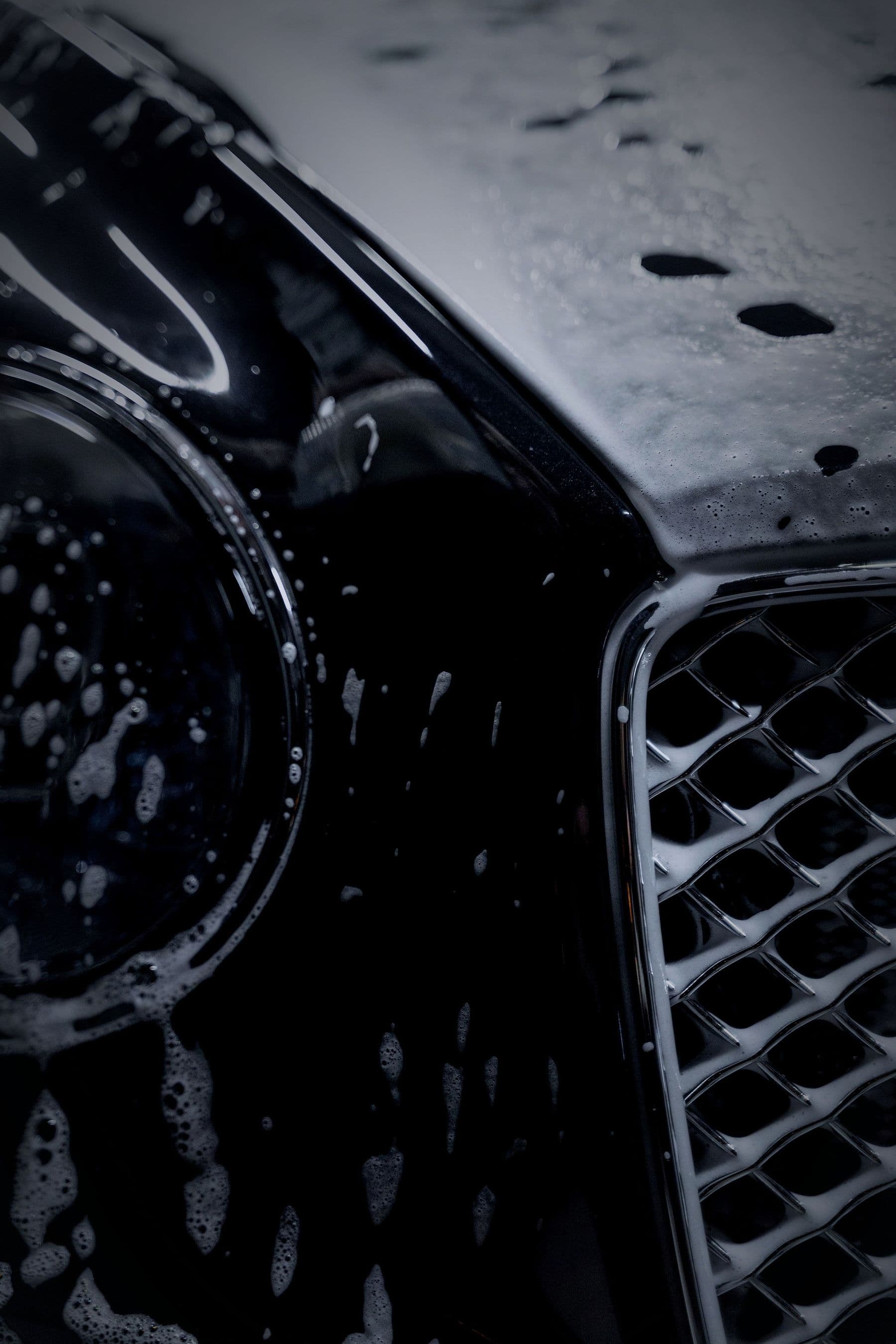 The Continental GT's matrix grille, close up.